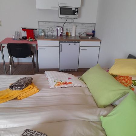 Haus Isabella Lägenhet Lutzerath Exteriör bild